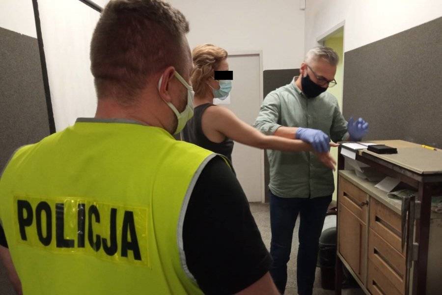 Koniec ucieczki 42-letniej Ukrainki z głośnej sprawy napadu na małżeństwo z gminy Piątek. Śmierć poniósł 52-letni mężczyzna