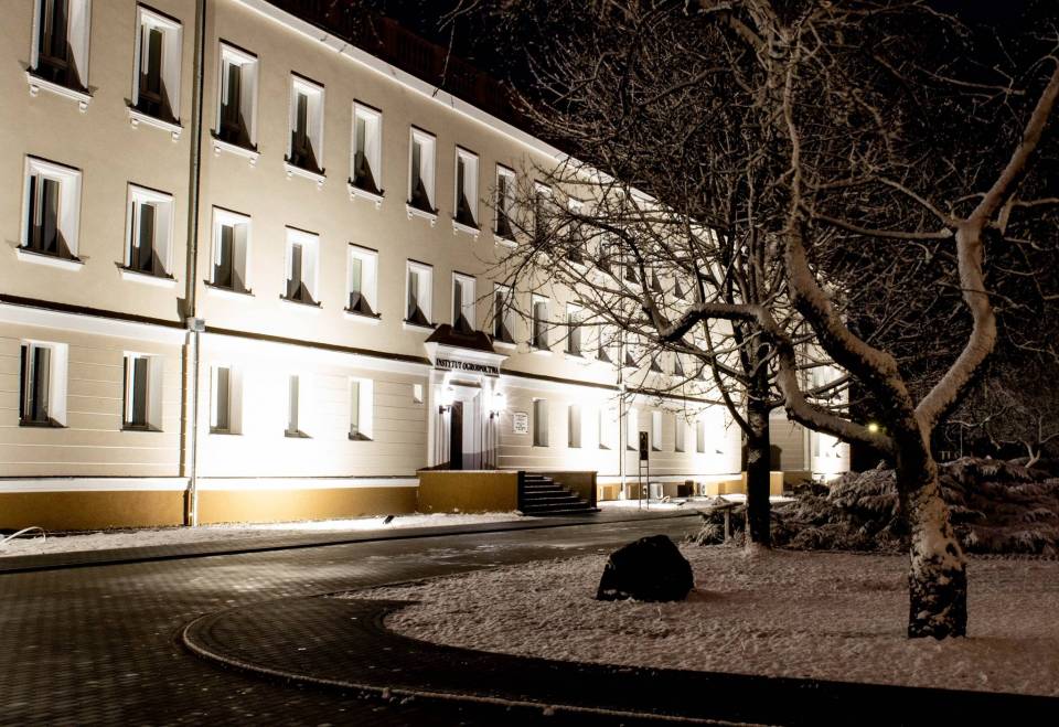 Oficjalne zapalenie świateł w nowo wyremontowanym gmachu Instytutu Ogrodnictwa w Skierniewicach